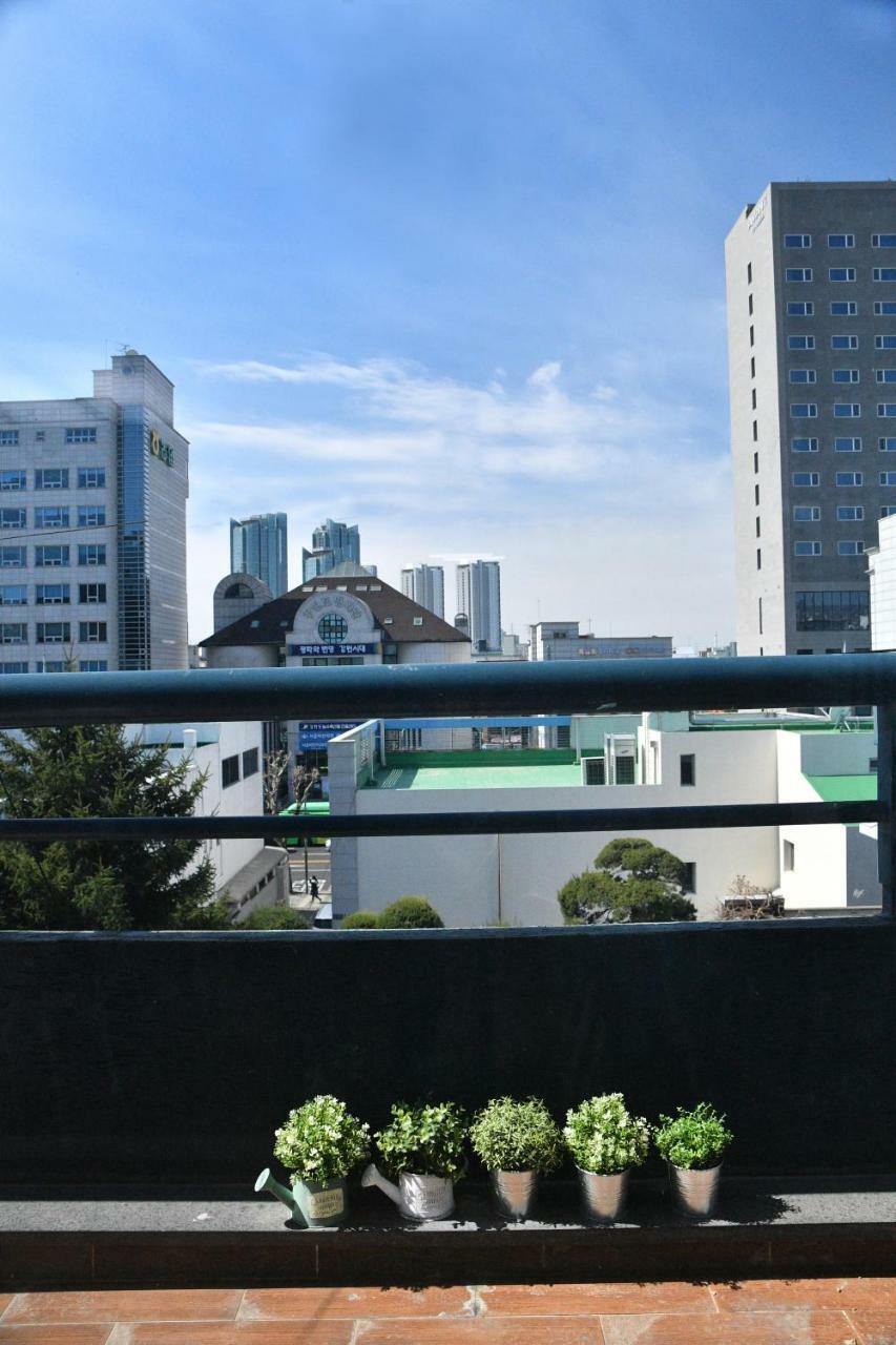 Dolma Hongdae Guest house 2*